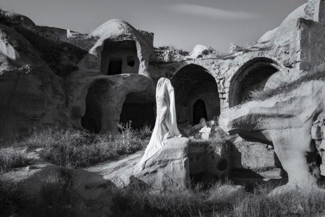 50×33 Oracle of the Cavern